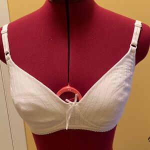 Bestform Womens Elegant Wireless Bra